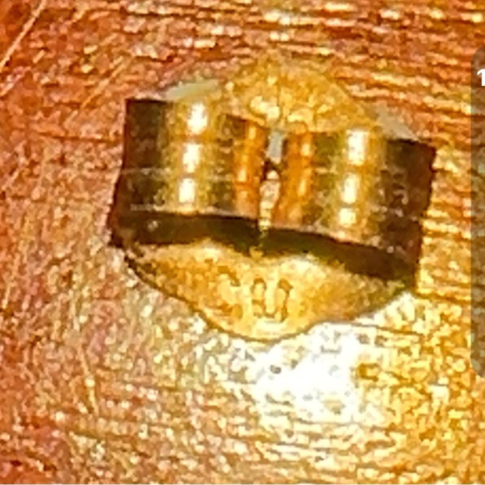 14 KT gold earrings - Picture 3 of 3